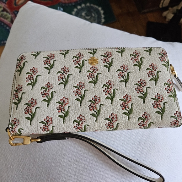Tory Burch Handbags - Tory Burch Emerson Mixed Print Wristlet Zip Wallet NWT